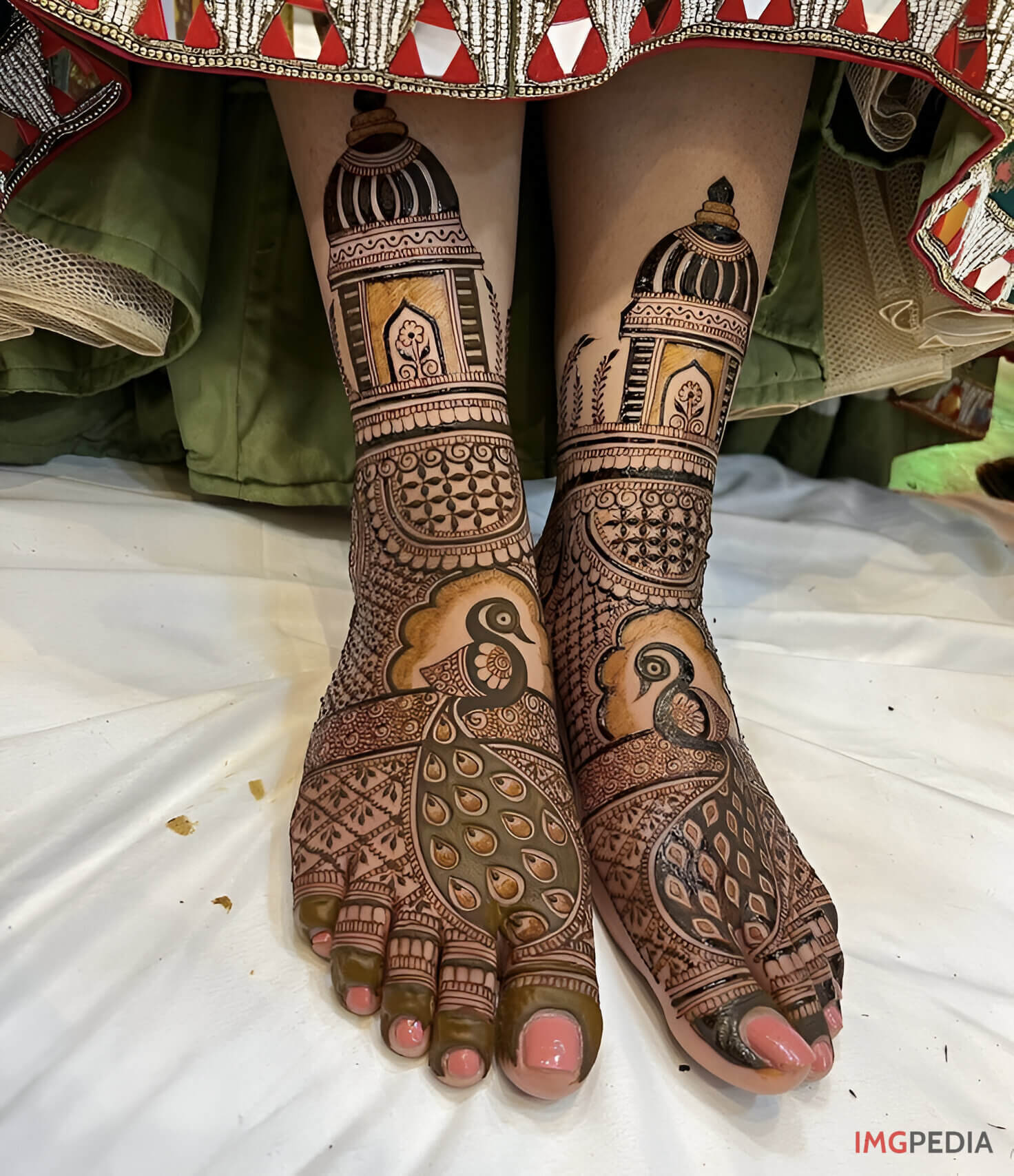 Bridal leg mehandi design 6