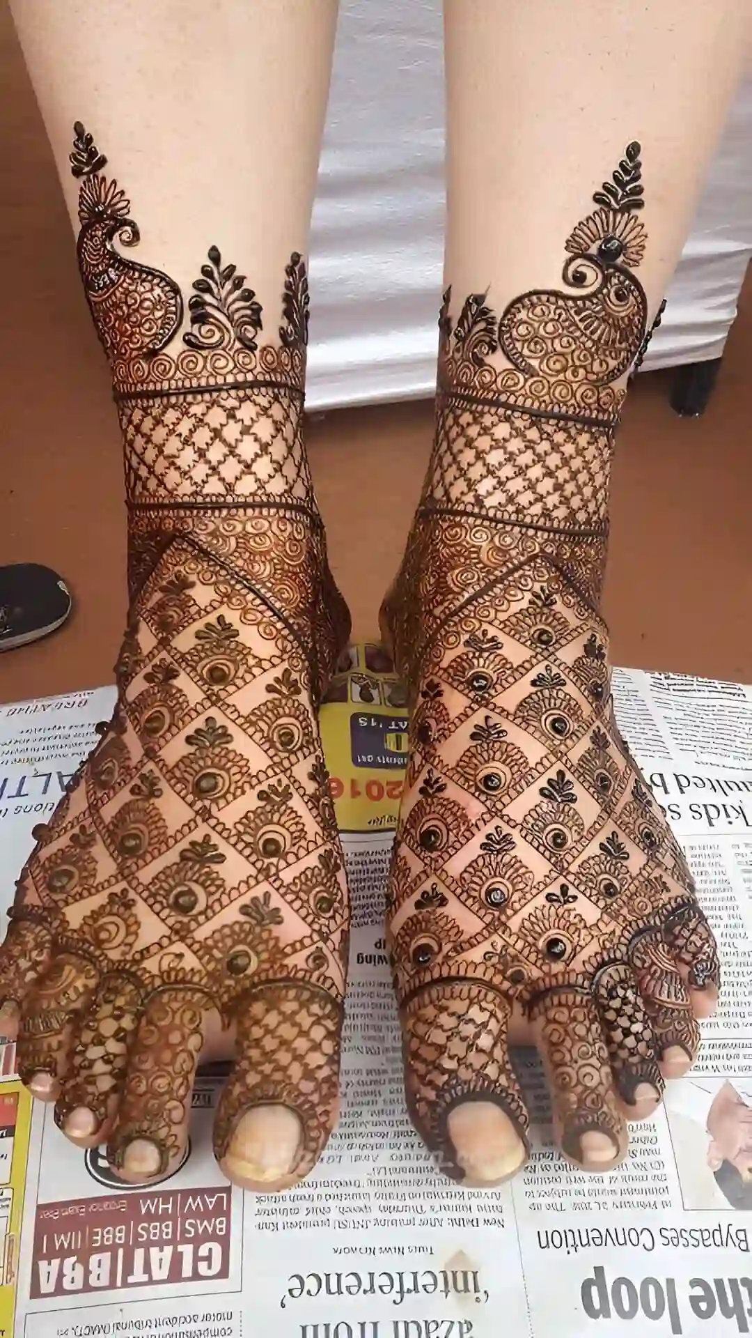 Beautiful Modern Mehndi Design