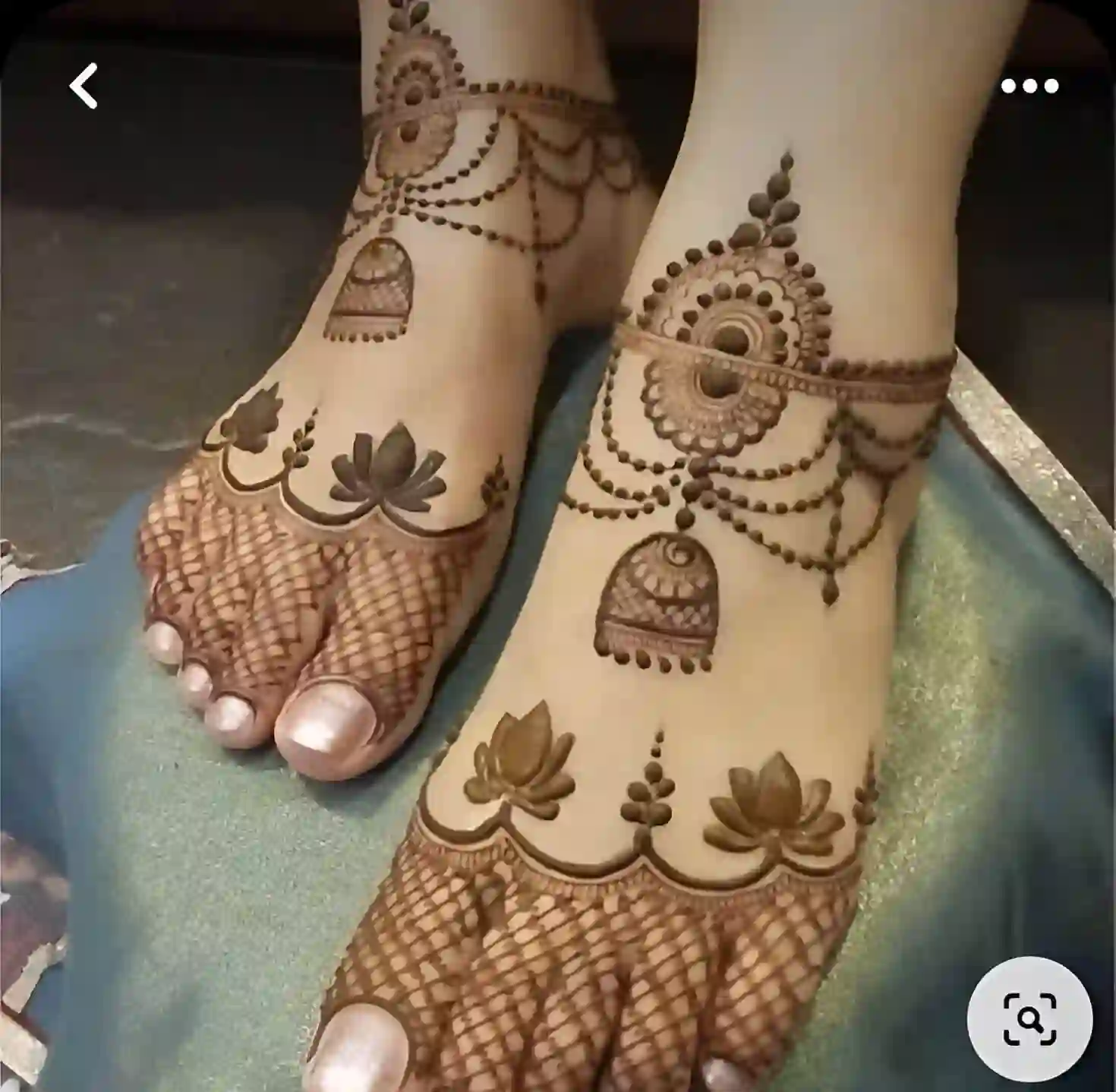 Beautiful Simple Modern Mehndi Design