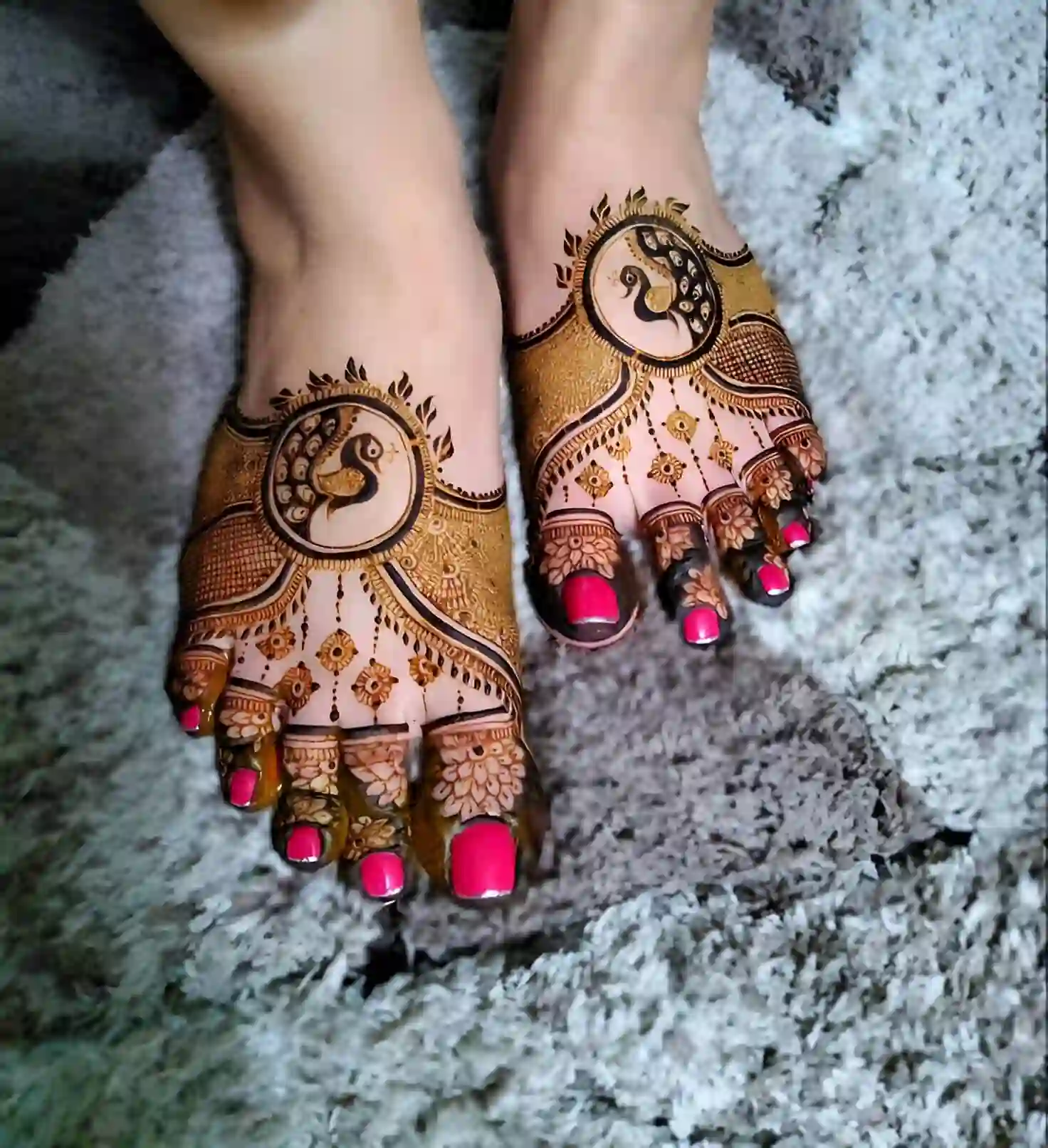 Latest Peacock Mehandi Design