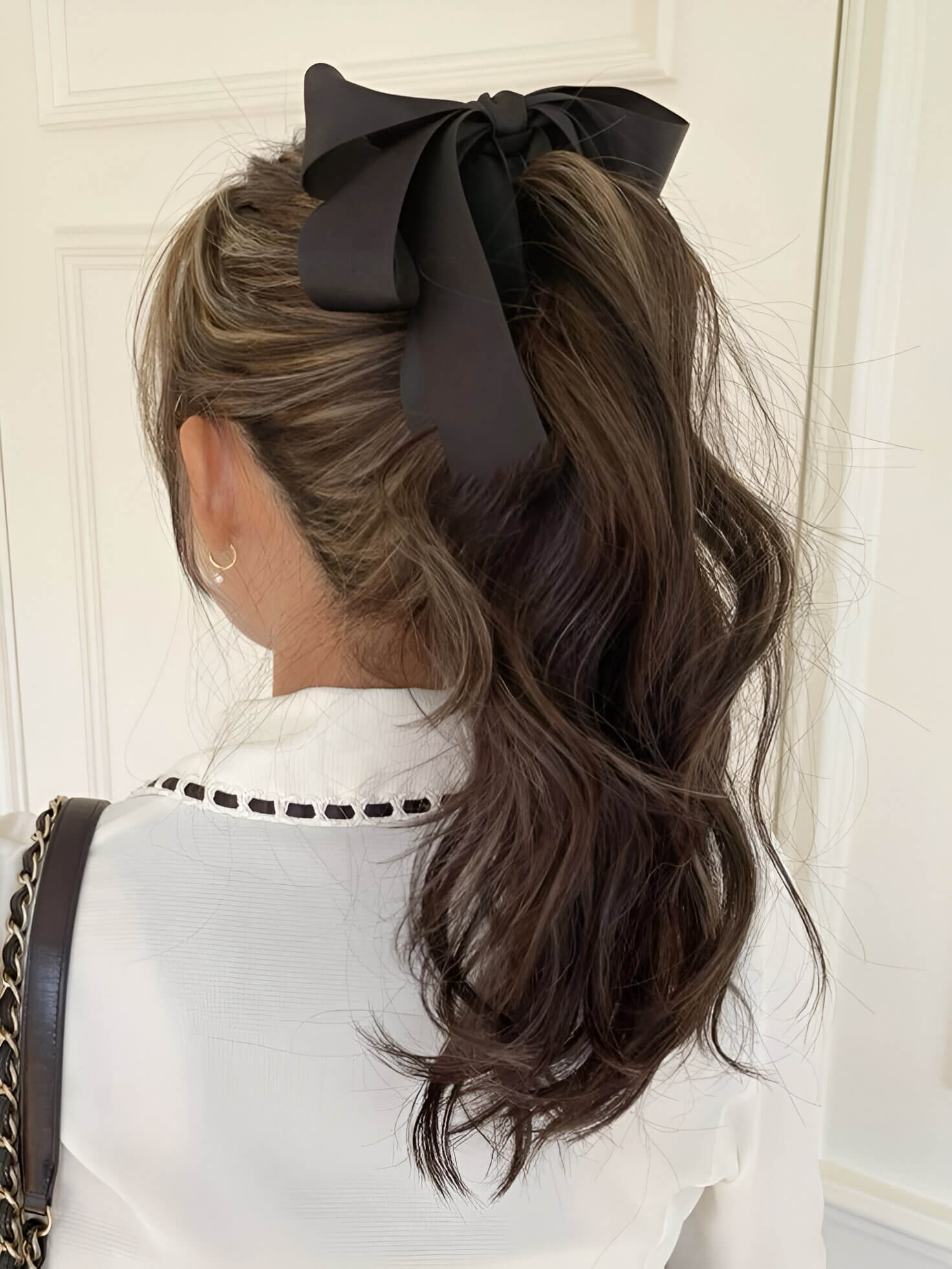 Simple Ponytail with Ribbon 1