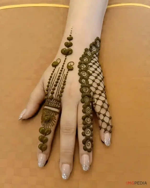 Dots Mehndi Design