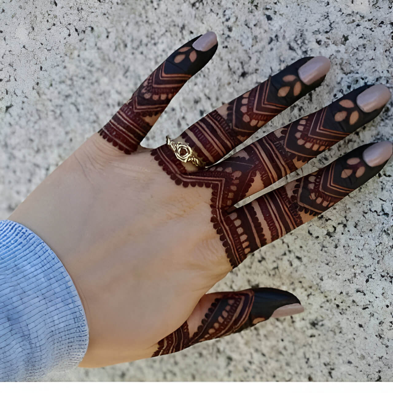 Geometric Patterns mehndi design 2