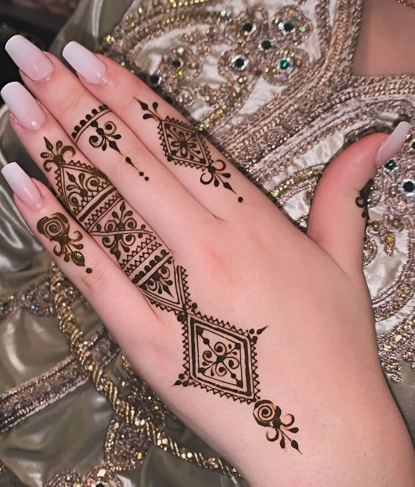 Geometric Patterns mehndi design 6