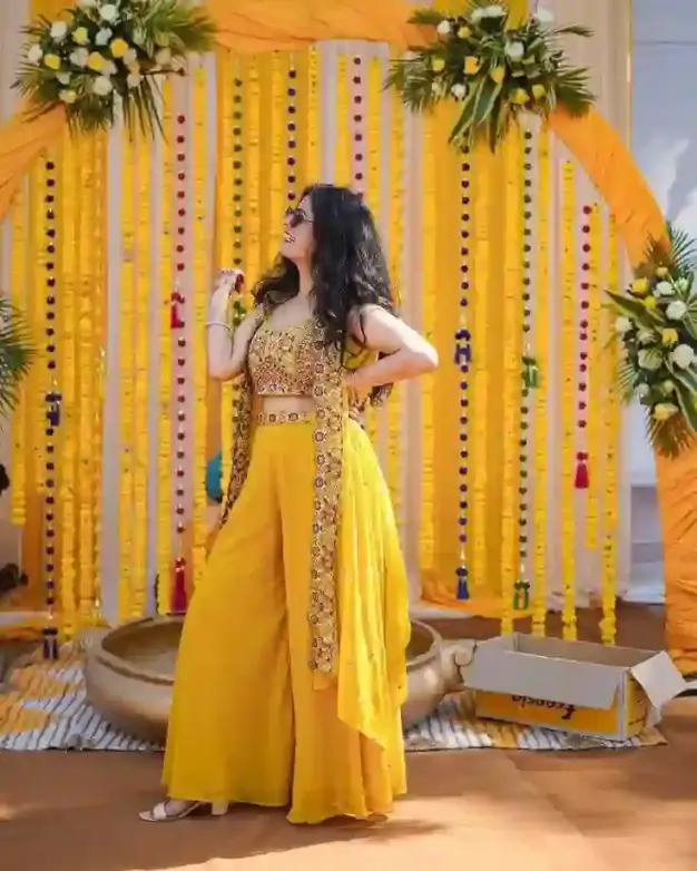 Haldi Poses For Girl