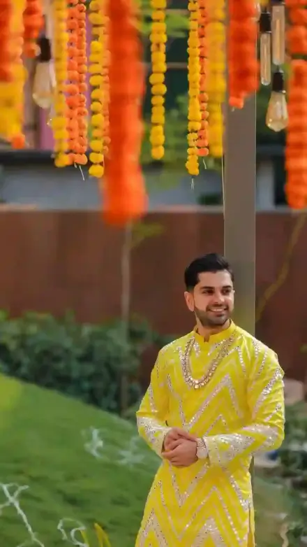 Haldi Poses For Groom Single