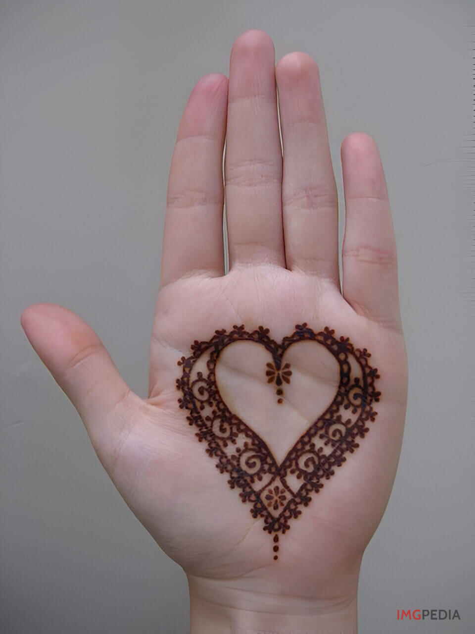 Hearts mehandi design 3