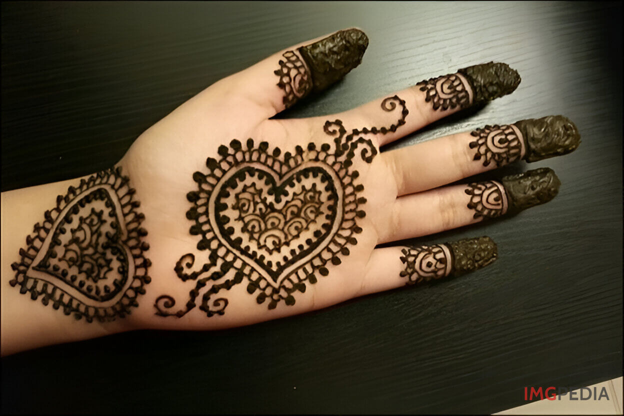 Hearts mehandi design 7