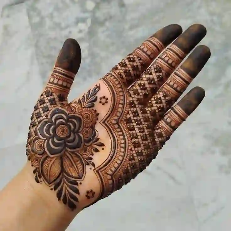 Unique Front Hand Mehndi Design For Girls