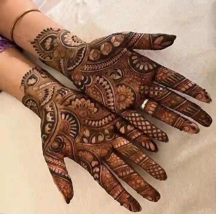 Royal Front Hand Mehndi Designs Simple