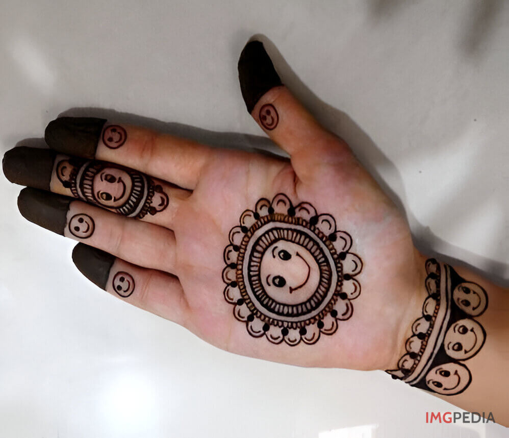 Simple Geometric Shapes mehandi design 1