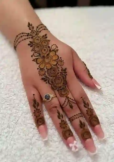 Simple Arabic Mehndi Design