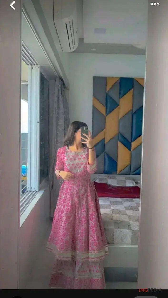 Instagram Girl Mirror Selfie In Lehenga