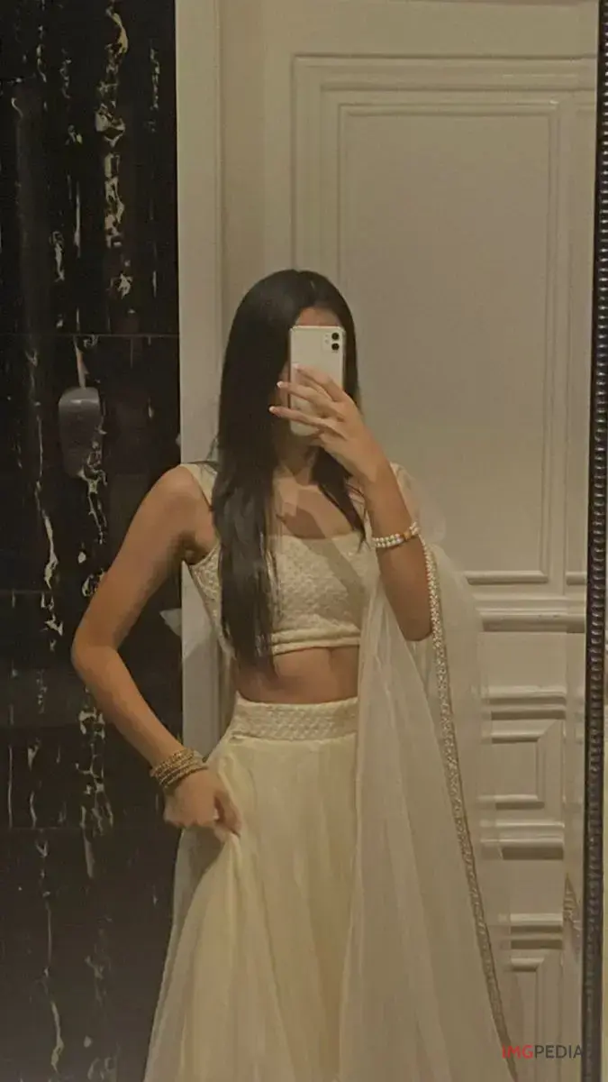 Mirror Selfie Poses Fashionable Hidden Face Girl In Lehenga Dp